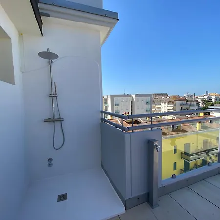 Rooftop Onda Blu Vista Mare - Aria - A 150 Mt Dalla * Lido di Jesolo